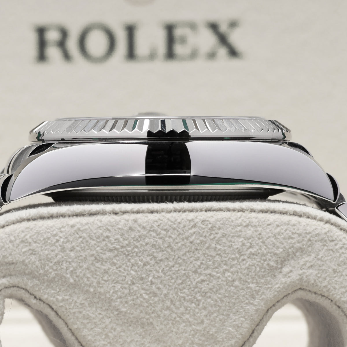 Rolex Sky Dweller 2024 42mm Oystersteel Stainless Steel & 18K White Gold Bright Black Dial 18K White Gold Fluted Ring Command Bezel Oystersteel Stainless Steel Jubilee Bracelet 336934