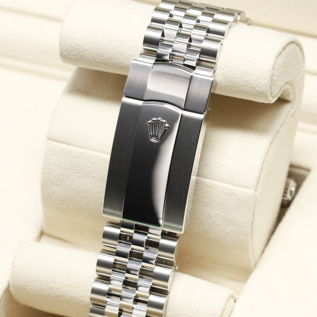 Rolex Sky Dweller 2026 Complete 42mm Oystersteel Mint Green Dial 18k White Gold Fluted Bezel Jubilee Bracelet 336934