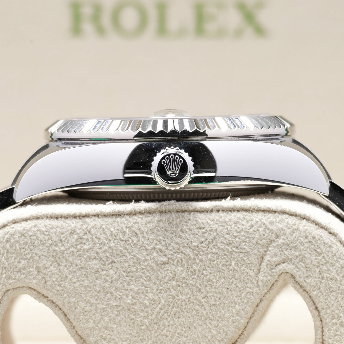 Rolex Skydweller 2024 Complete 42mm Oystersteel Mint Green Dial 18k White Gold Fluted Bezel Oyster Bracelet 336934