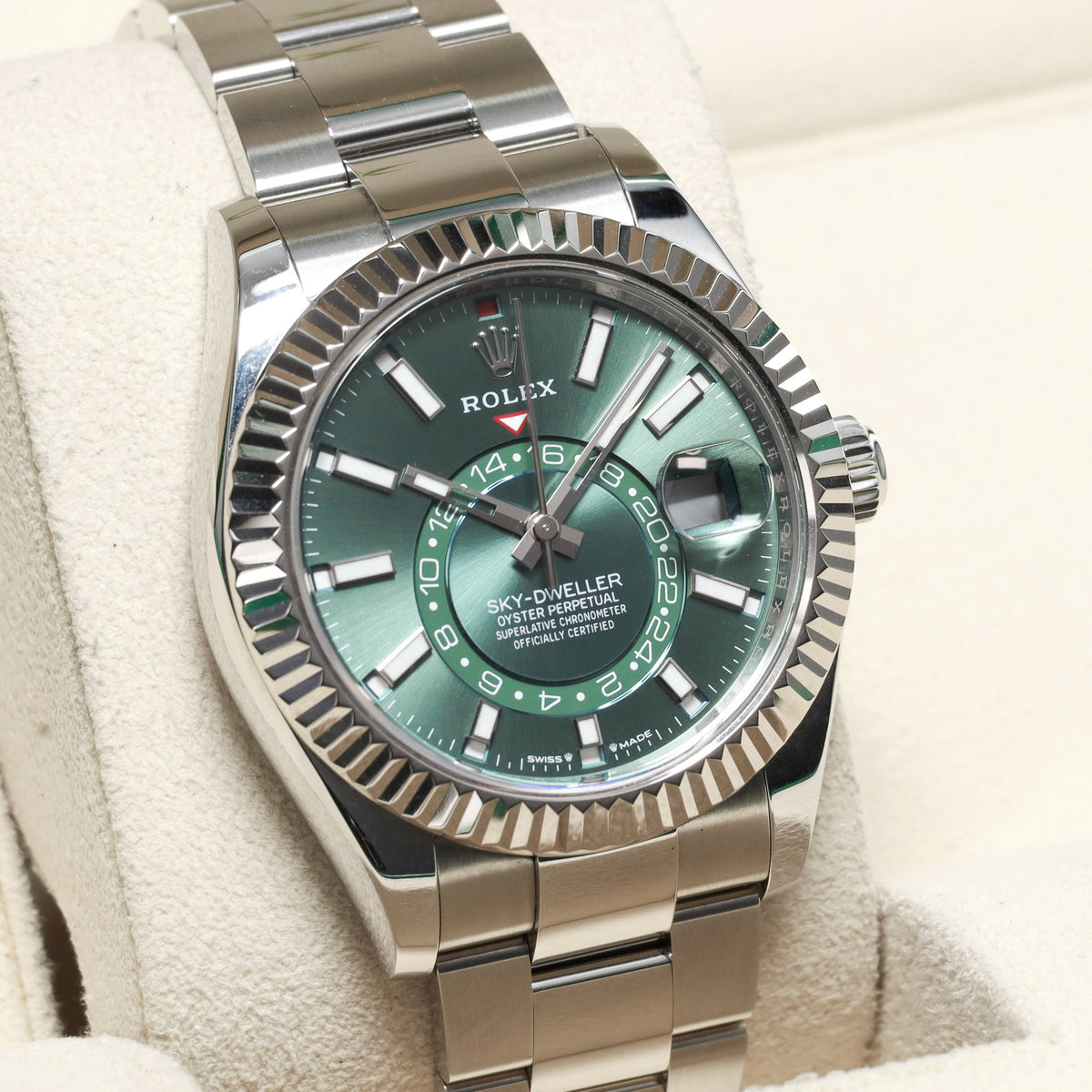 Rolex Skydweller 2024 Complete 42mm Oystersteel Mint Green Dial 18k White Gold Fluted Bezel Oyster Bracelet 336934