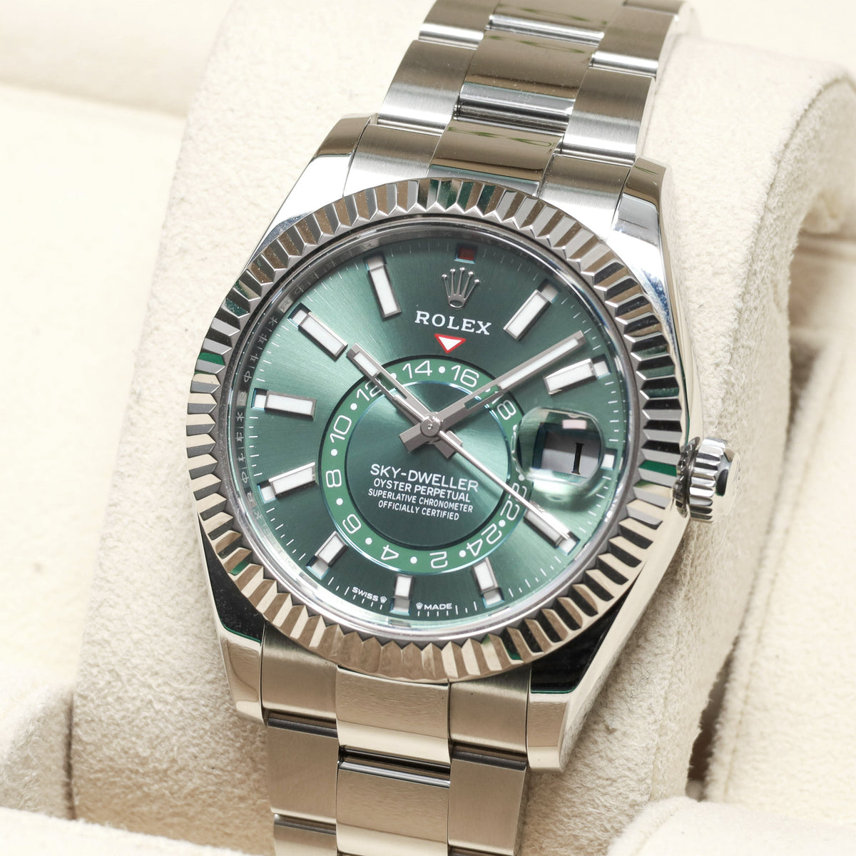 Rolex Skydweller 2024 Complete 42mm Oystersteel Mint Green Dial 18k White Gold Fluted Bezel Oyster Bracelet 336934