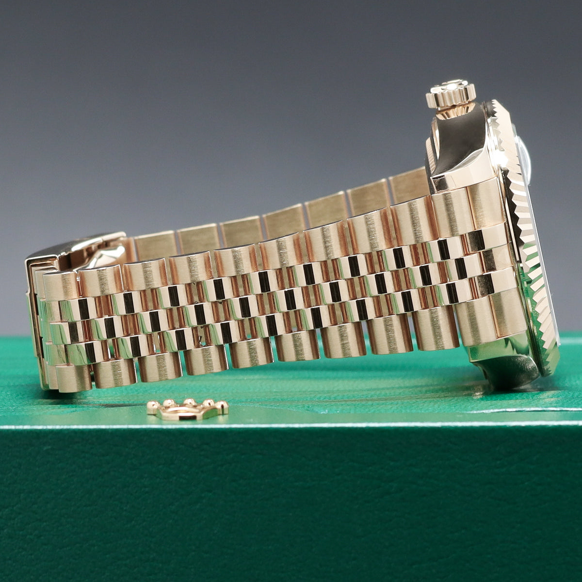 Rolex Sky Dweller Complete 2024 18k Yellow Gold White Dial 18k Yellow Gold Fluted Ring Command Bezel 18k Yellow Gold Jubilee Bracelet 336938