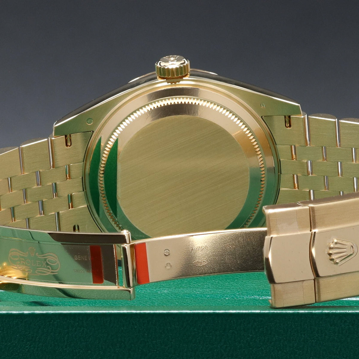 Rolex Sky Dweller 2025 Complete 42mm Yellow Gold Green Dial Gold Fluted Bezel Jubilee Bracelet 336938