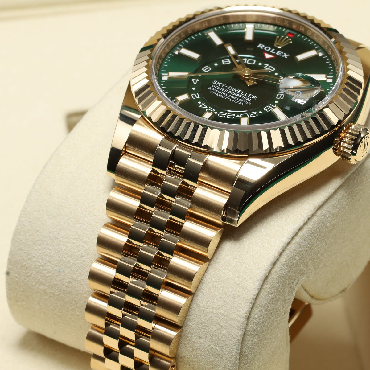 Rolex Sky Dweller 2025 Complete 42mm Yellow Gold Green Dial Gold Fluted Bezel Jubilee Bracelet 336938