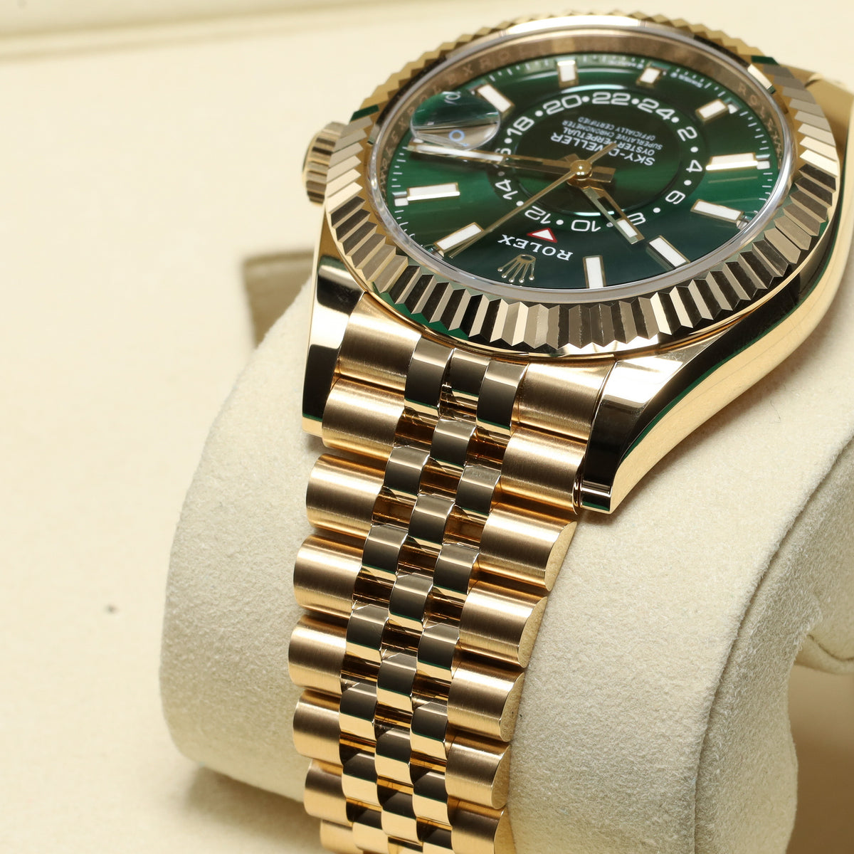 Rolex Sky Dweller 2025 Complete 42mm Yellow Gold Green Dial Gold Fluted Bezel Jubilee Bracelet 336938