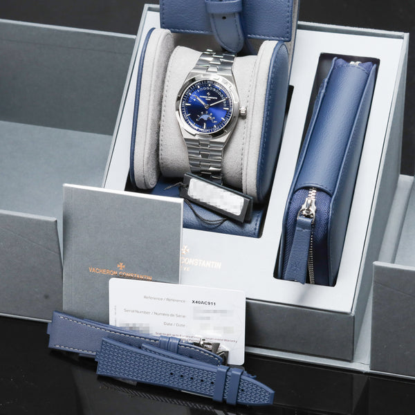 Vacheron Constantin Overseas 2025 Complete 41mm Stainless Steel Blue Dial Stainless Steel Maltese Cross-Inspired Bezel Stainless Steel Bracelet with Additional Dark Blue Leather and Rubber Straps 4000V/210A-B911
