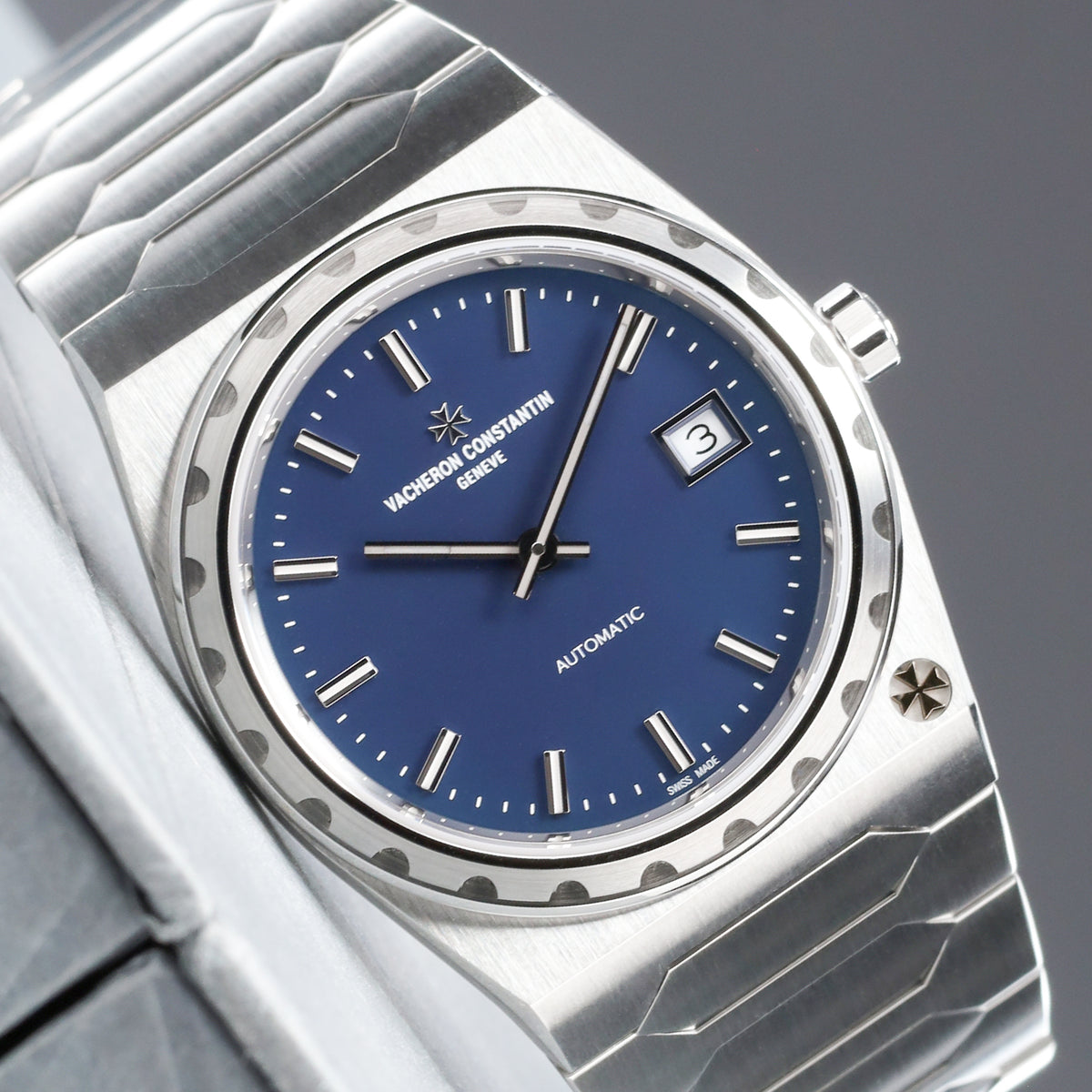 Vacheron Constantin 222 Historiques 2026 Complete 37mm Stainless Steel Blue Matte Dial Stainless Steel Fluted Bezel Stainless Steel Integrated Bracelet with Triple Folding Clasp 4200H/222A-B934
