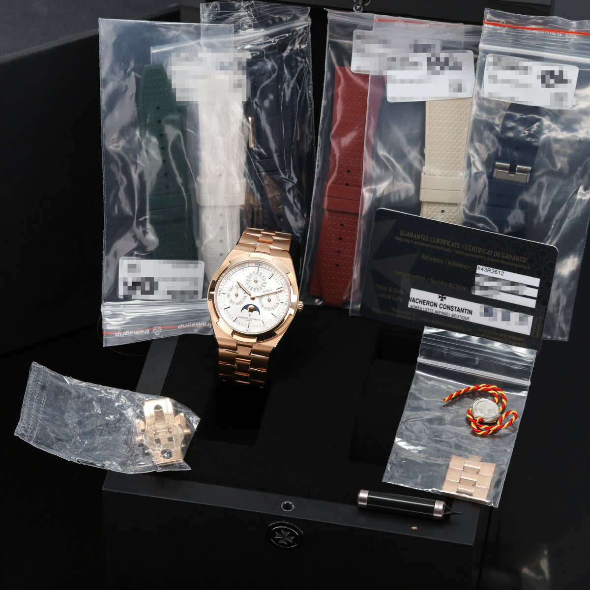 Vacheron Constantin Overseas 2020 Complete 41.5mm 18k Rose Gold Silver Dial 18k Rose Gold Bezel 18k Rose Gold Integrated Bracelet with Folding Clasp 4300V/120R-B064