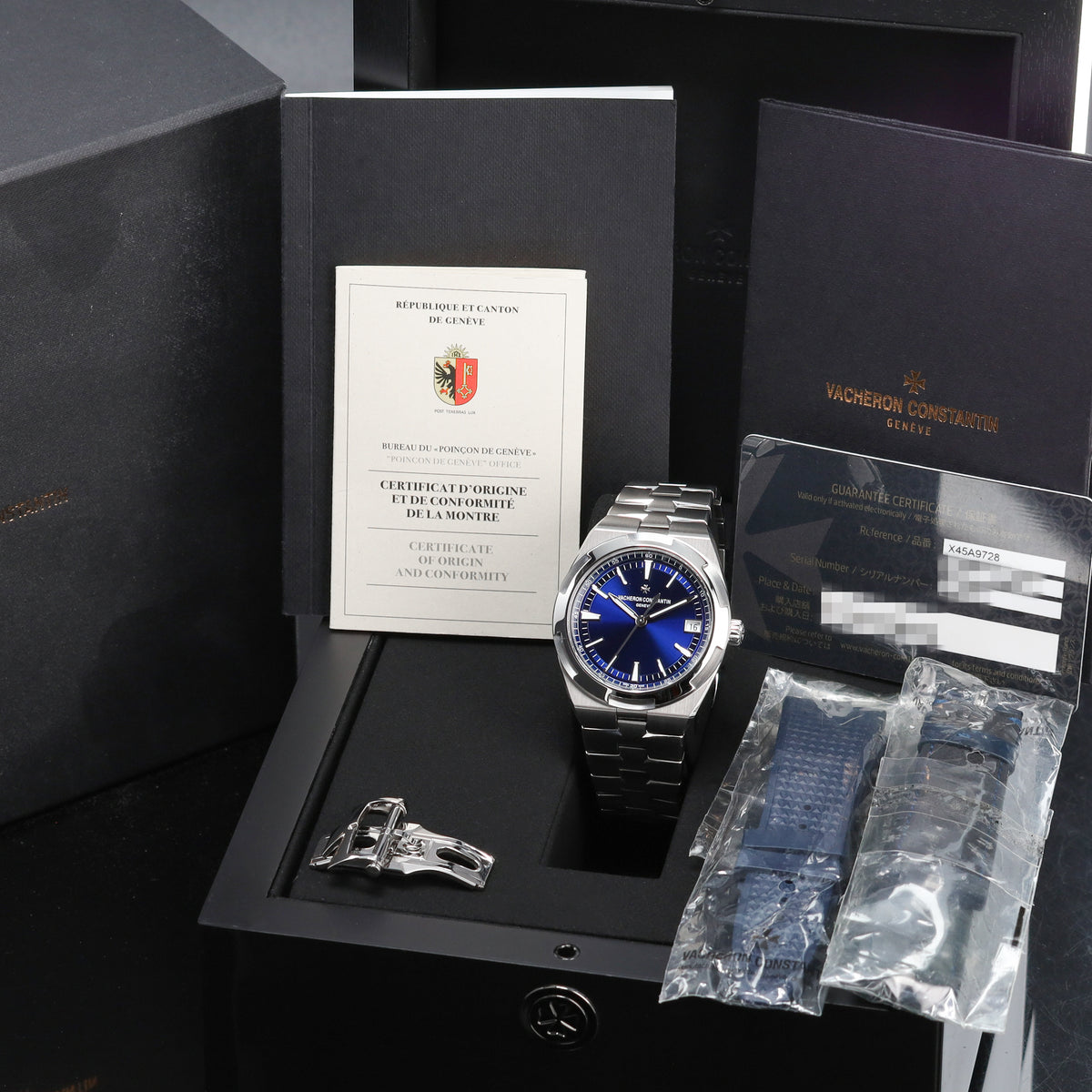 Vacheron Constantin Complete 2021 Stainless Steel Blue Sunburst Steel Maltese Cross-Inspired Bezel Stainless Steel Integrated Bracelet 4500V