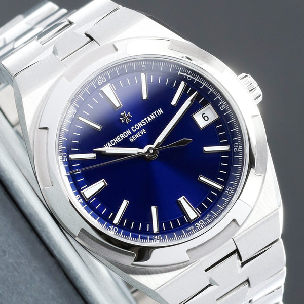 Vacheron Constantin Overseas  2026 Complete 41mm  Stainless Steel Blue Dial Stainless Steel Maltese Cross-Inspired Bezel Stainless Steel Bracelet with Interchangeable Strap Options 4520V