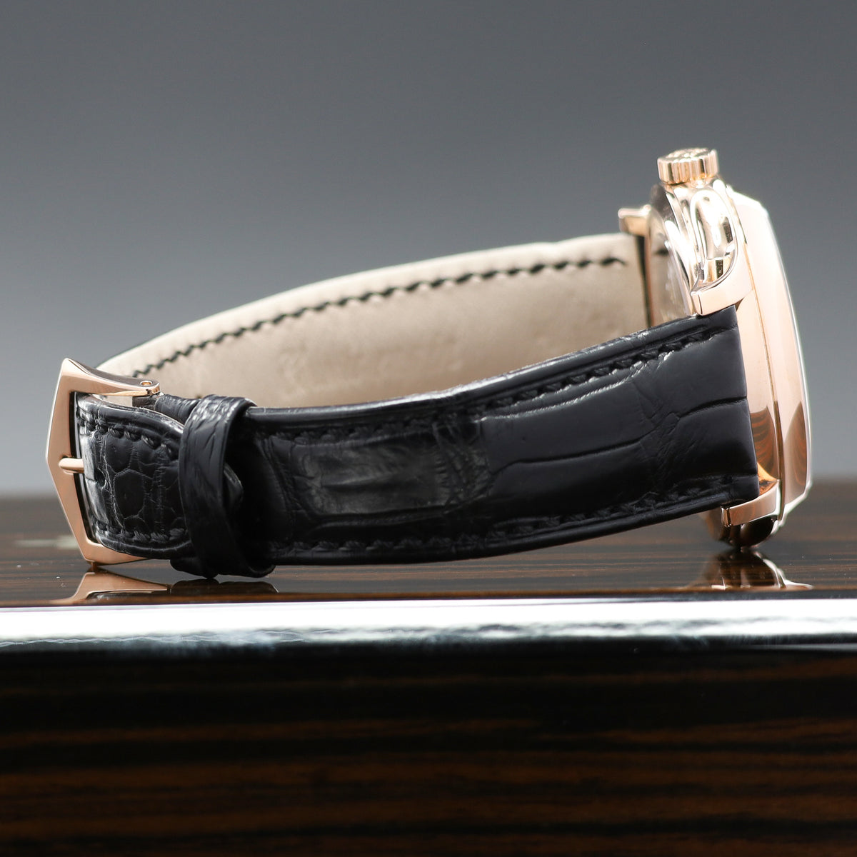 Patek Annual Calendar 2018 Complete 40mm 18k Rose Gold White Dial Rose Gold Bezel Black Alligator Leather Strap 5205R