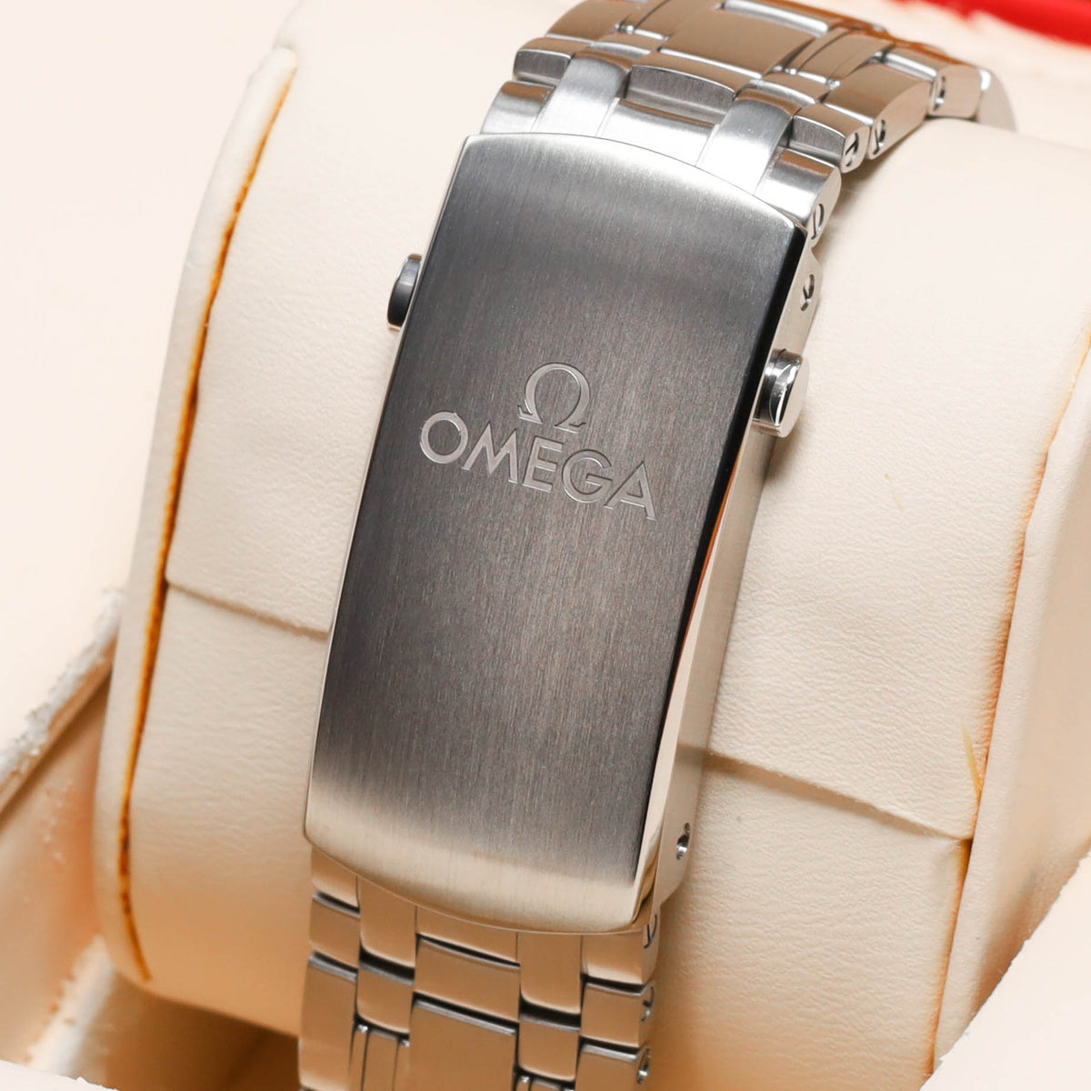 Omega Seamaster Paris 2024 Complete 42mm Stainless Steel and 18k Moonshine Gold White Ceramic Dial 18k Moonshine Gold Unidirectional Bezel Stainless Steel Bracelet 522.21.42.20.04.001