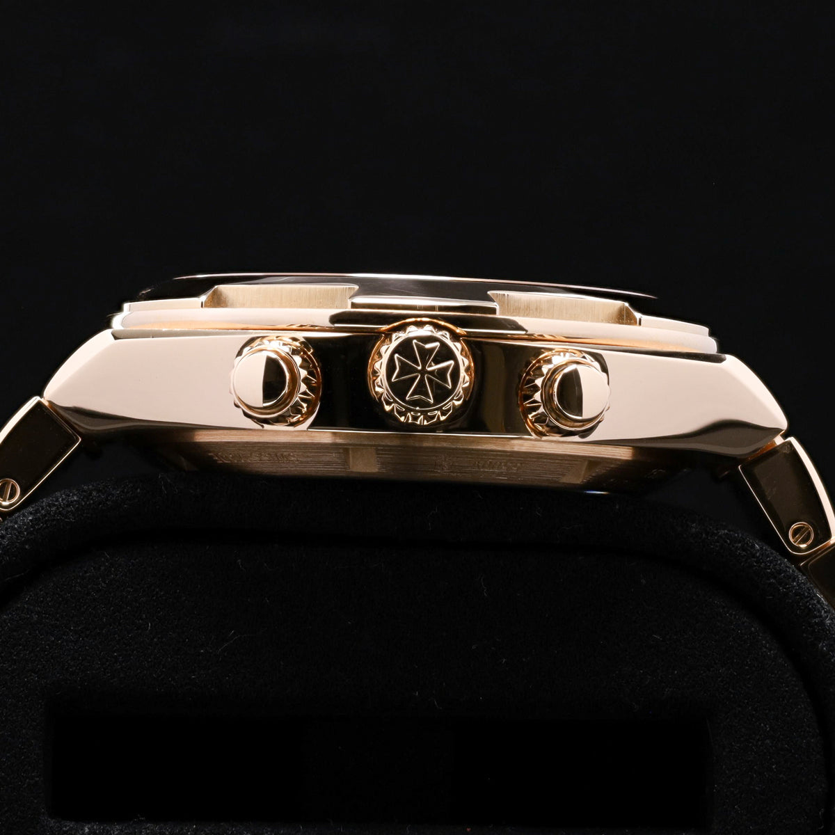 Vacheron Constantin Overseas 2023 Complete 42.5mm 18k Rose Gold Blue Dial 18k Rose Gold Bezel 18k Rose Gold Bracelet 5500v/110R