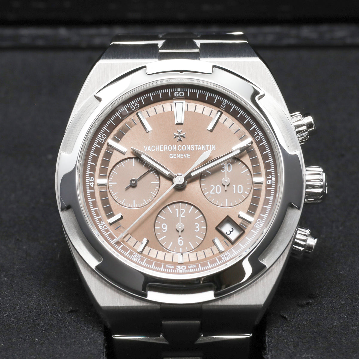 Vacheron Constantin Overseas 2017 Complete 42.5mm Stainless Steel Brown Dial Stainless Steel Six-Sided Bezel Stainless Steel Bracelet 5500V/110A
