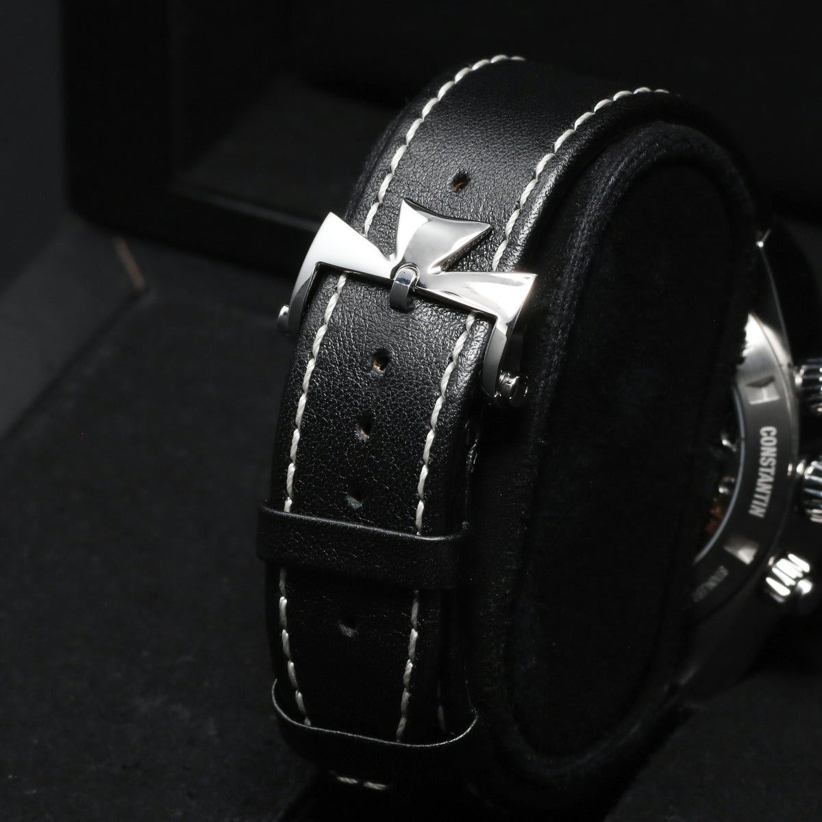 Vacheron Constantin Overseas 2023 Complete 42.5mm Stainless Steel Silver Panda Dial Black Sub Dials Stainless Steel Maltese Cross-Inspired Bezel Stainless Steel Bracelet 5500V/110A-B686