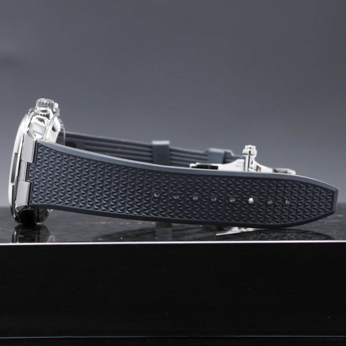 Vacheron Constantin 2022 Complete 42.5mm Titanium and Stainless Steel Blue with Orange Accents Dial Stainless Steel Bezel Blue Cordura-Style Strap 5510V