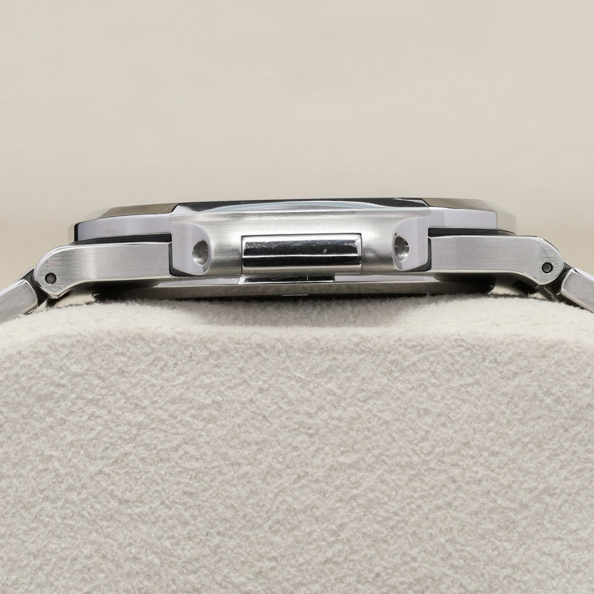 Patek Philippe Nautilus Complete 40mm Stainless Steel White Stainless Steel Bezel Stainless Steel Integrated Bracelet 5711