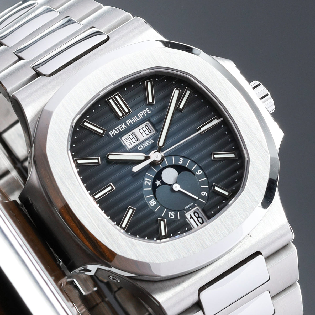Patek Philippe Nautilus Complete 40mm Stainless Steel Blue Dial Rounded Octagonal Bezel Integrated Nautilus Bracelet 57261A
