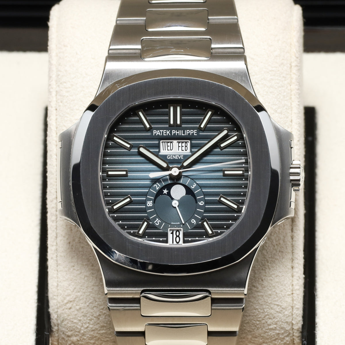 Patek Philippe Nautilus Complete 40mm Stainless Steel Blue Dial Rounded Octagonal Bezel Integrated Nautilus Bracelet 57261A
