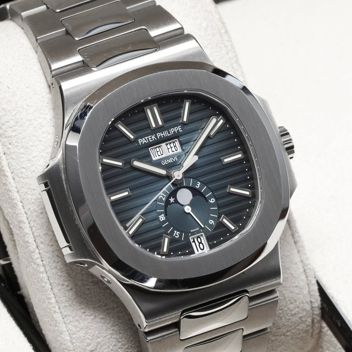 Patek Philippe Nautilus Complete 40mm Stainless Steel Blue Dial Rounded Octagonal Bezel Integrated Nautilus Bracelet 57261A