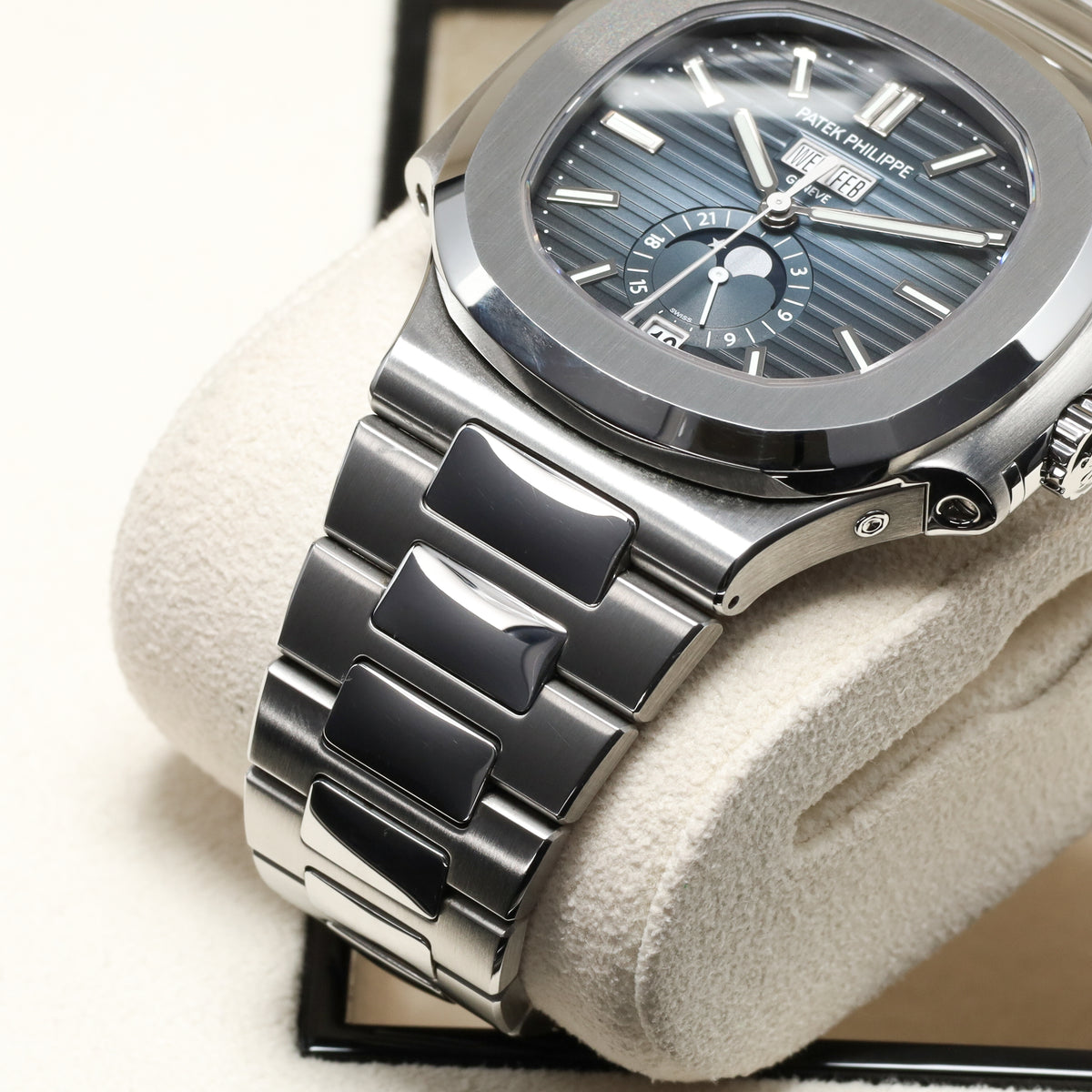 Patek Philippe Nautilus Complete 40mm Stainless Steel Blue Dial Rounded Octagonal Bezel Integrated Nautilus Bracelet 57261A