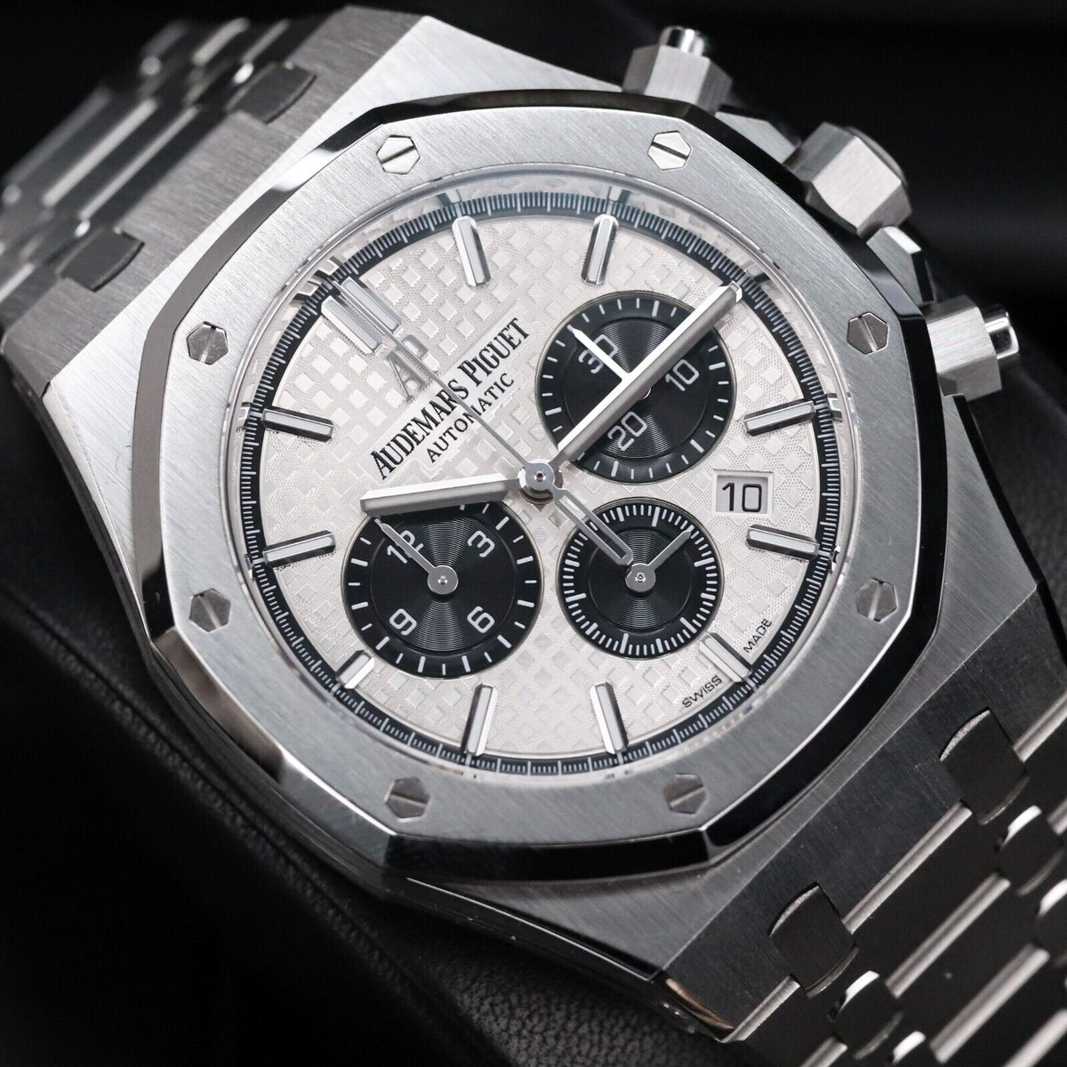 Audemars Piguet Royal Oak Chrono 41mm White Dial Black Steel Panda 26331ST