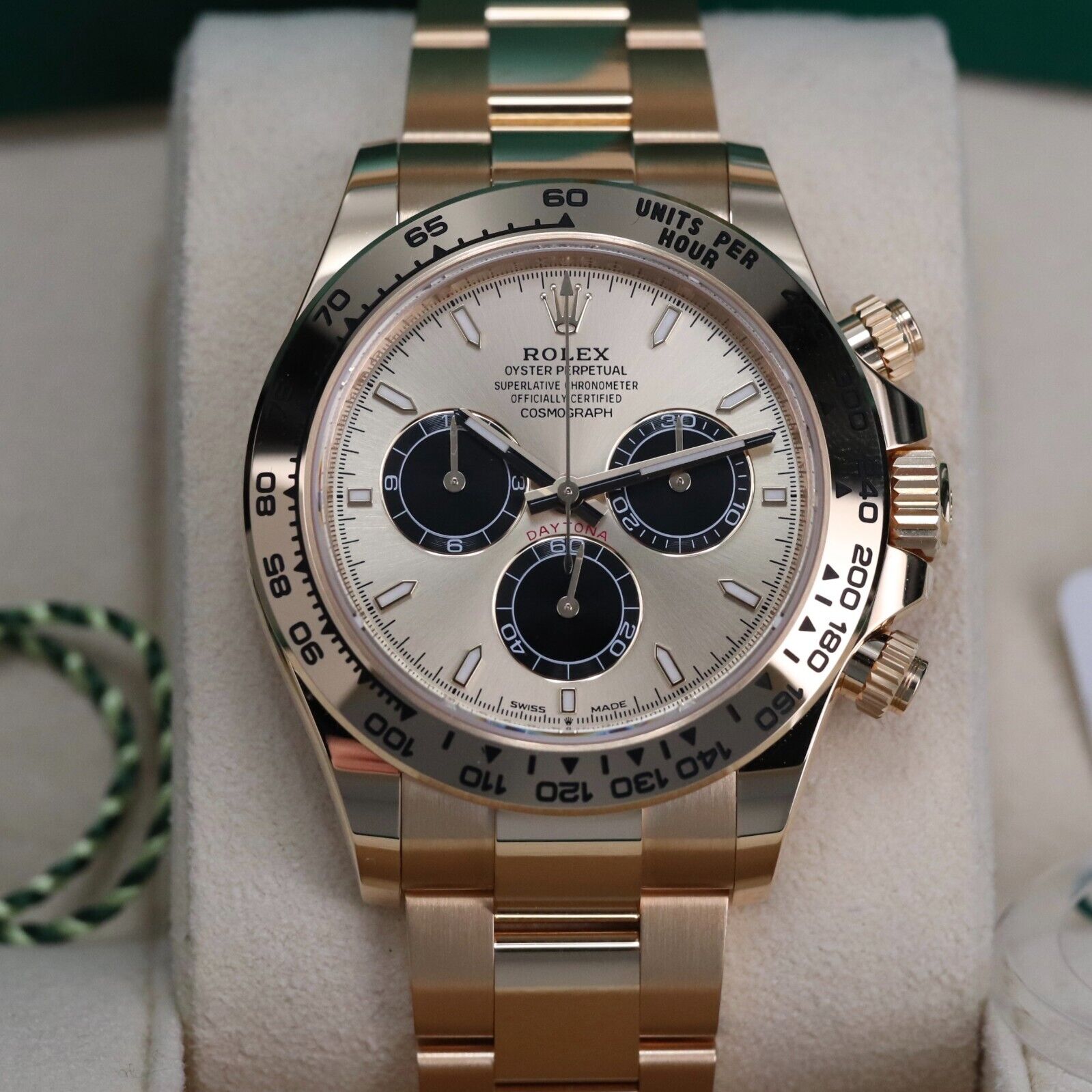 Rolex Cosmograph Daytona Pikachu 40mm 18K Yellow Gold Champagne