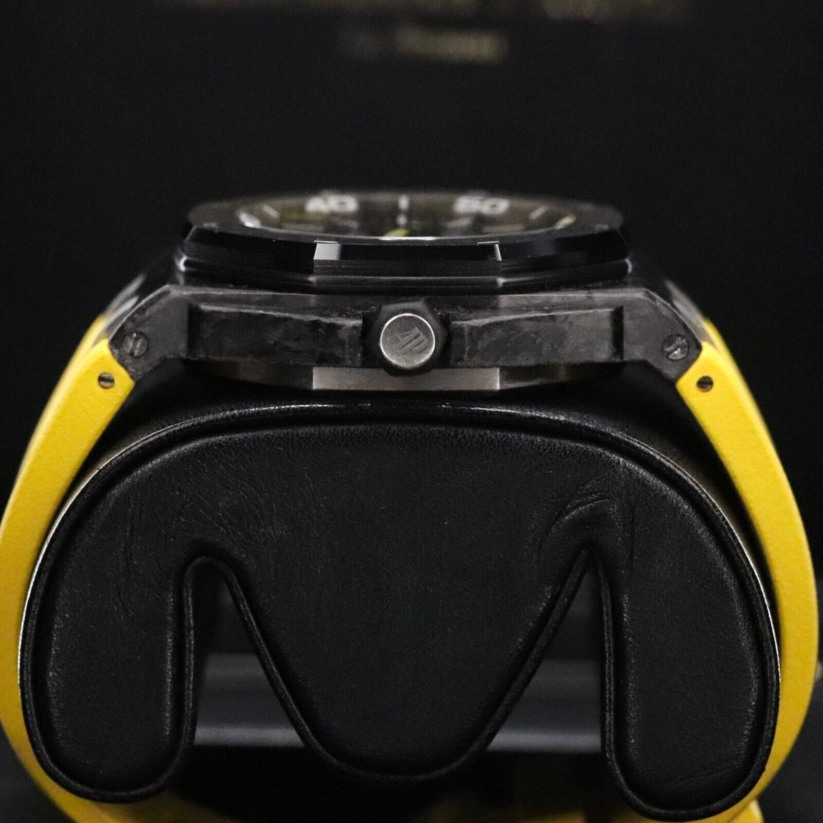 Audemars Piguet Royal Oak Offshore Diver 42mm Forged Carbon Yellow 15706AU MINT