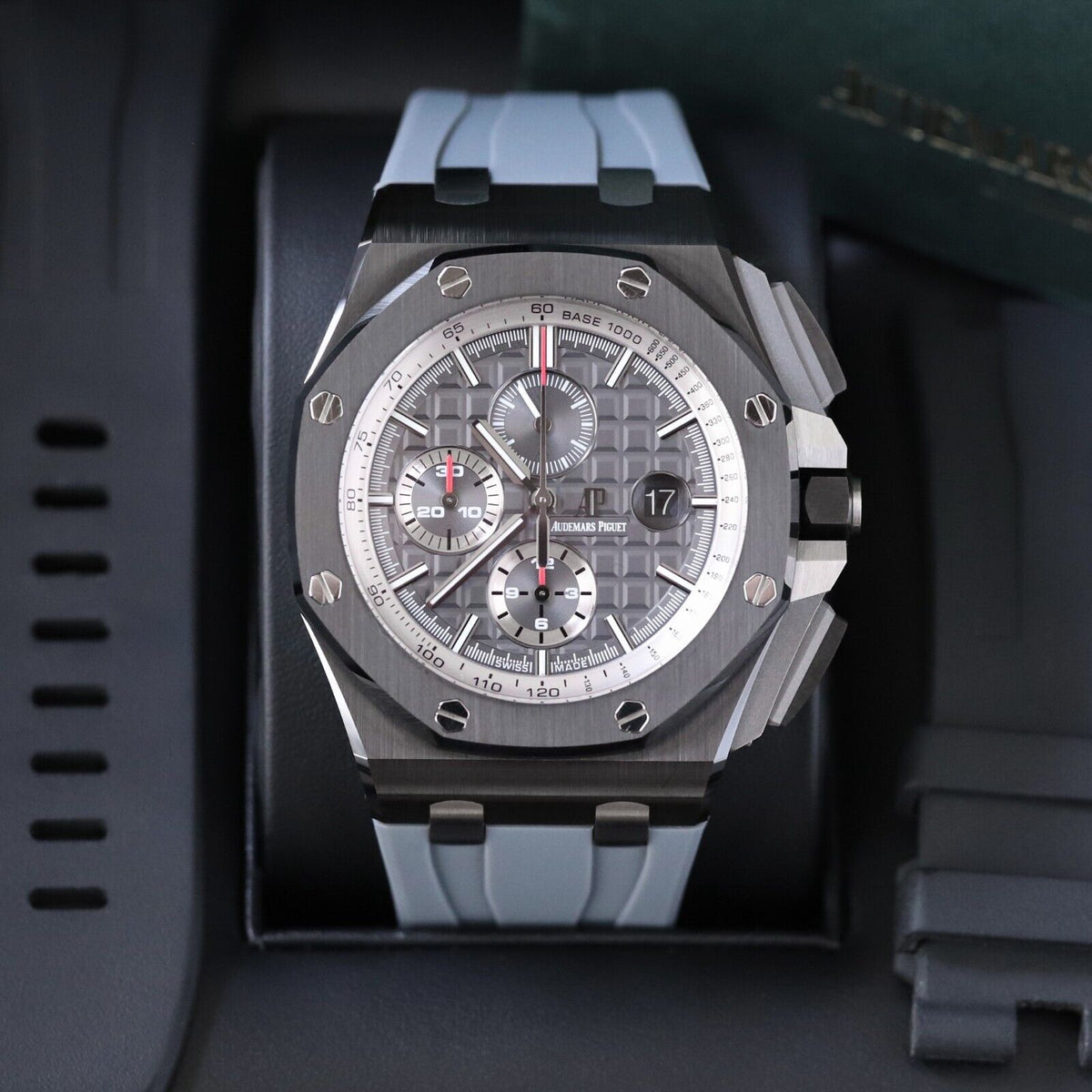 Audemars Piguet Royal Oak Offshore Chrono 44mm Ceramic Anthracite 44mm 26405CE