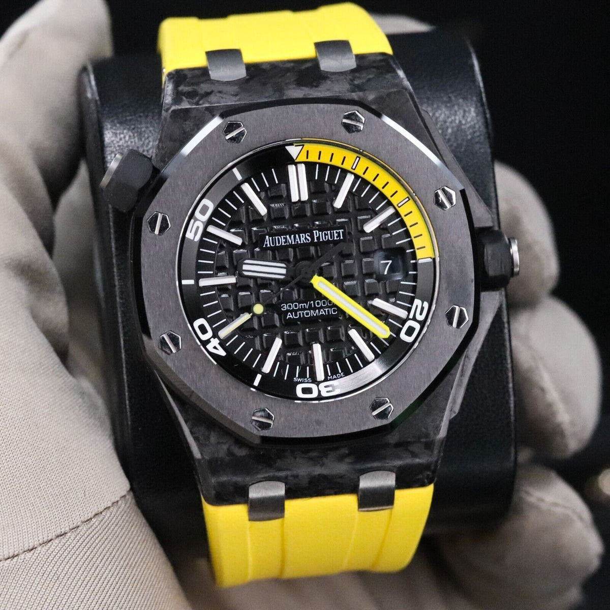 Audemars Piguet Royal Oak Offshore Diver 42mm Forged Carbon Yellow 15706AU MINT