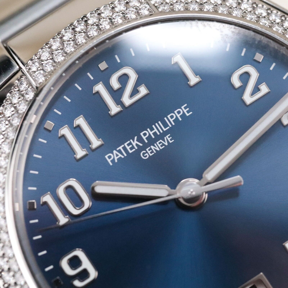 Patek Philippe Twenty 4 Diamond Blue Sunburst 36mm Women's Steel - 7300/1200A