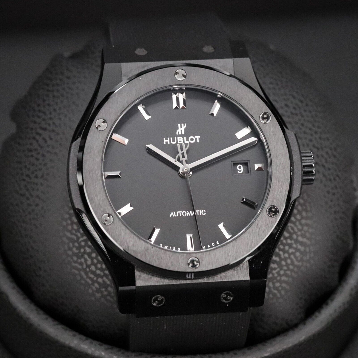 Hublot Classic Fusion 42mm Black Magic Ceramic Rubber 542.CM.1171.RX - Complete