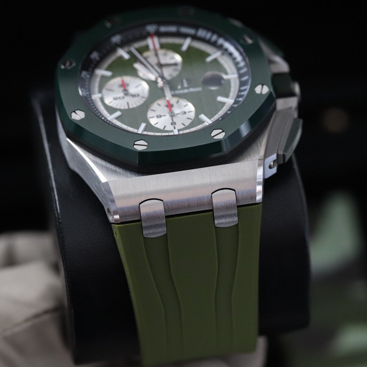 Audemars Piguet Royal Oak Offshore 44mm LTD ED 1/400 Green Camo 26400SO B&P Mint