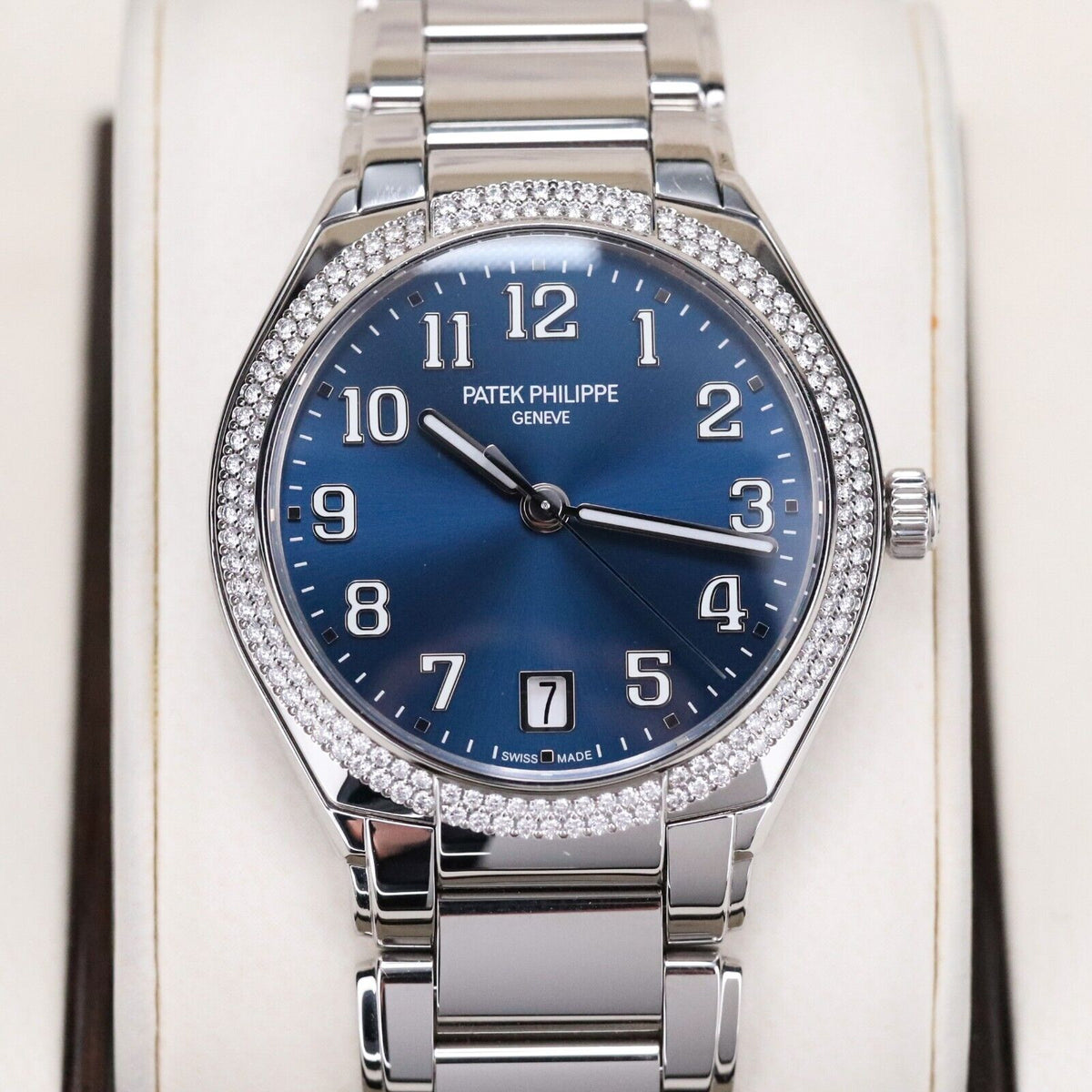 Patek Philippe Twenty 4 Diamond Blue Sunburst 36mm Women's Steel - 7300/1200A