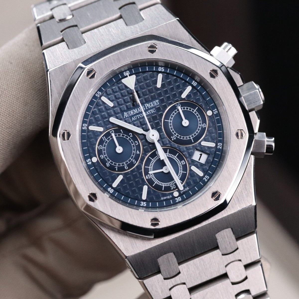 Audemars Piguet Royal Oak Chrono 39mm Blue White Dial RARE 26300ST - Box & Paper