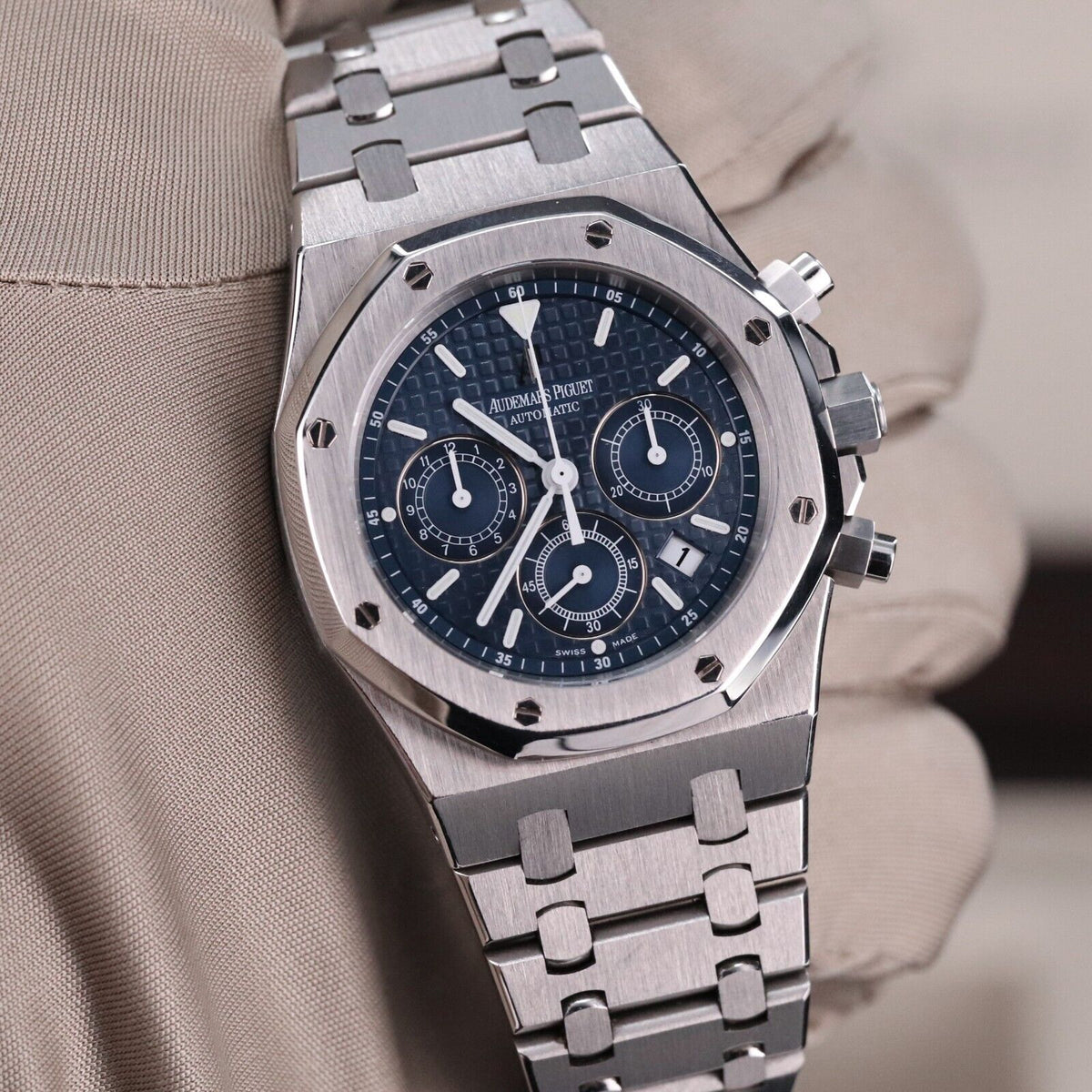 Audemars Piguet Royal Oak Chrono 39mm Blue White Dial RARE 26300ST - Box & Paper