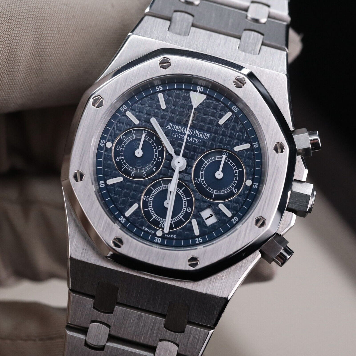 Audemars Piguet Royal Oak Chrono 39mm Blue White Dial RARE 26300ST - Box & Paper