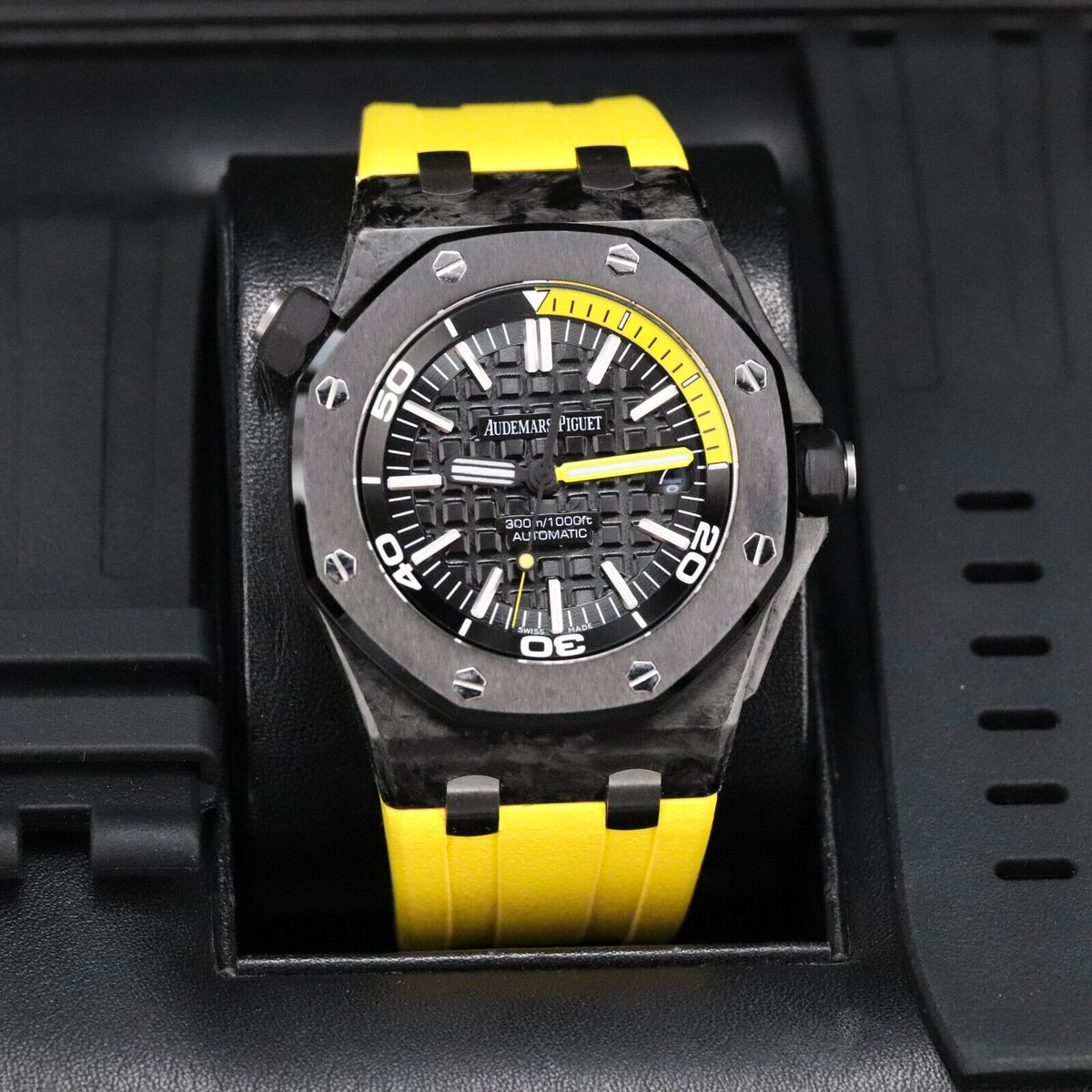 Audemars Piguet Royal Oak Offshore Diver 42mm Forged Carbon Yellow 15706AU MINT