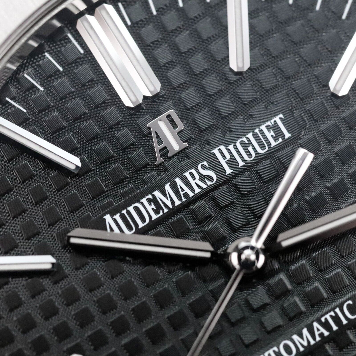 Audemars Piguet Royal Oak 41mm 15400ST Black Dial Steel Bracelet Automatic Date