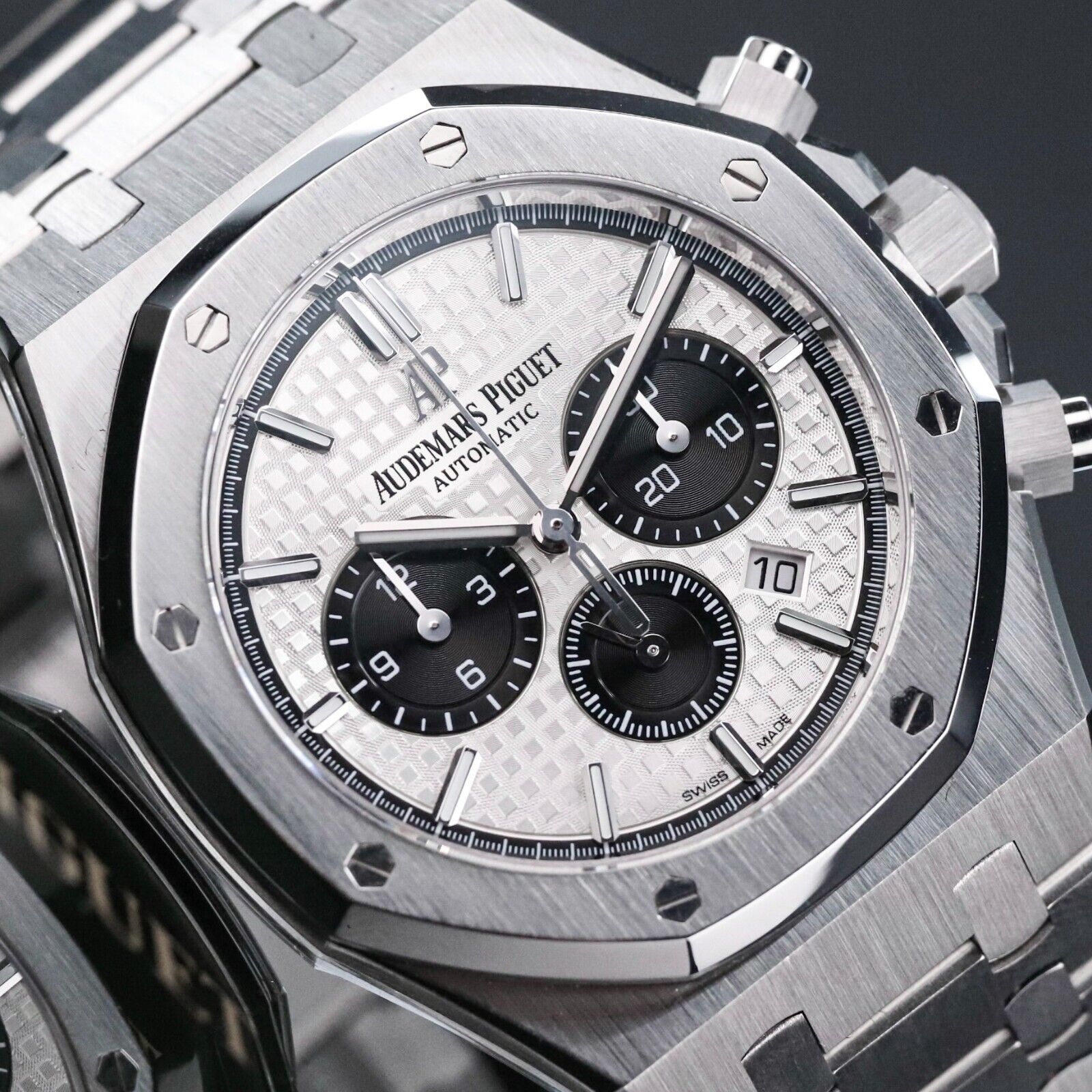 Audemars Piguet Royal Oak Chrono 41mm White Dial Black Steel Panda