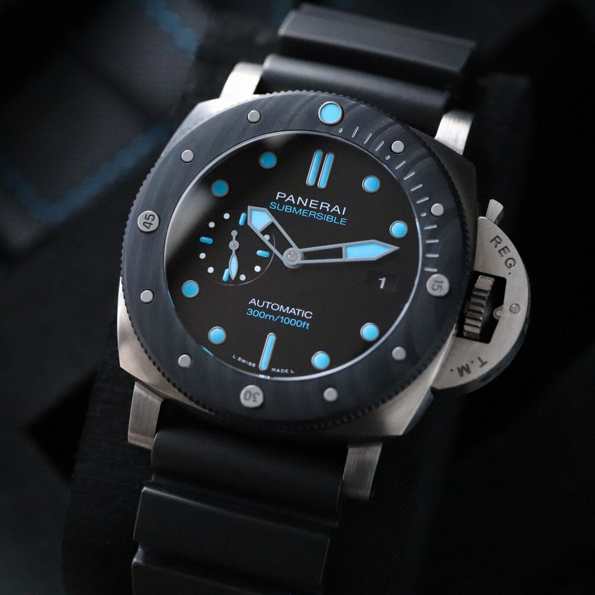 Panerai Luminor Submersible Carbotech 47mm Blue BMG-Tech PAM00799 PAM 799 - MINT