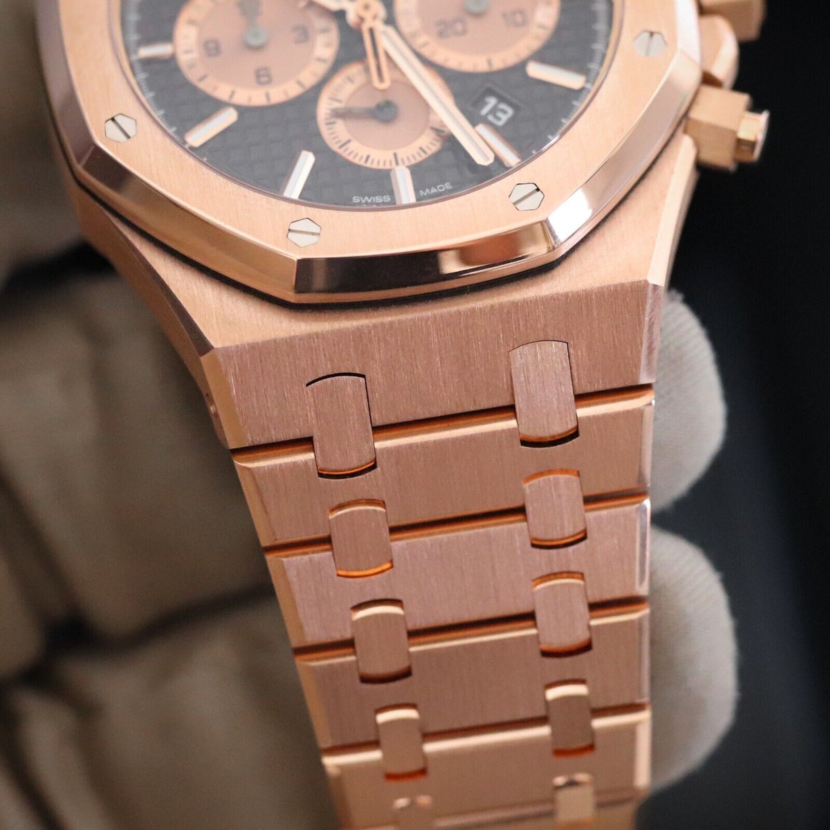 Audemars Piguet Royal Oak Chronograph 41mm 18k Rose Gold Brown 26331OR.OO.1220OR.02 Mint B&P