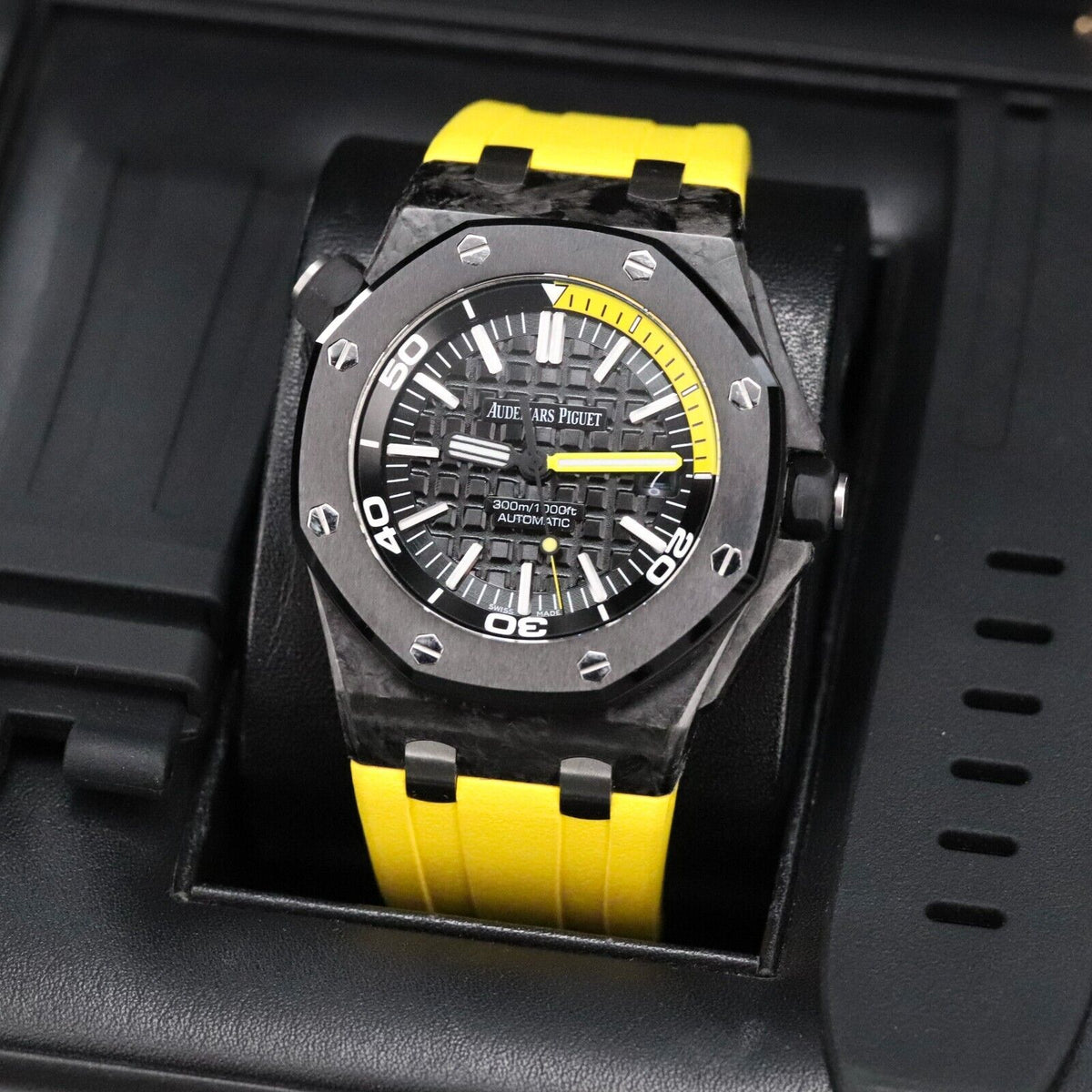 Audemars Piguet Royal Oak Offshore Diver 42mm Forged Carbon Yellow 15706AU MINT