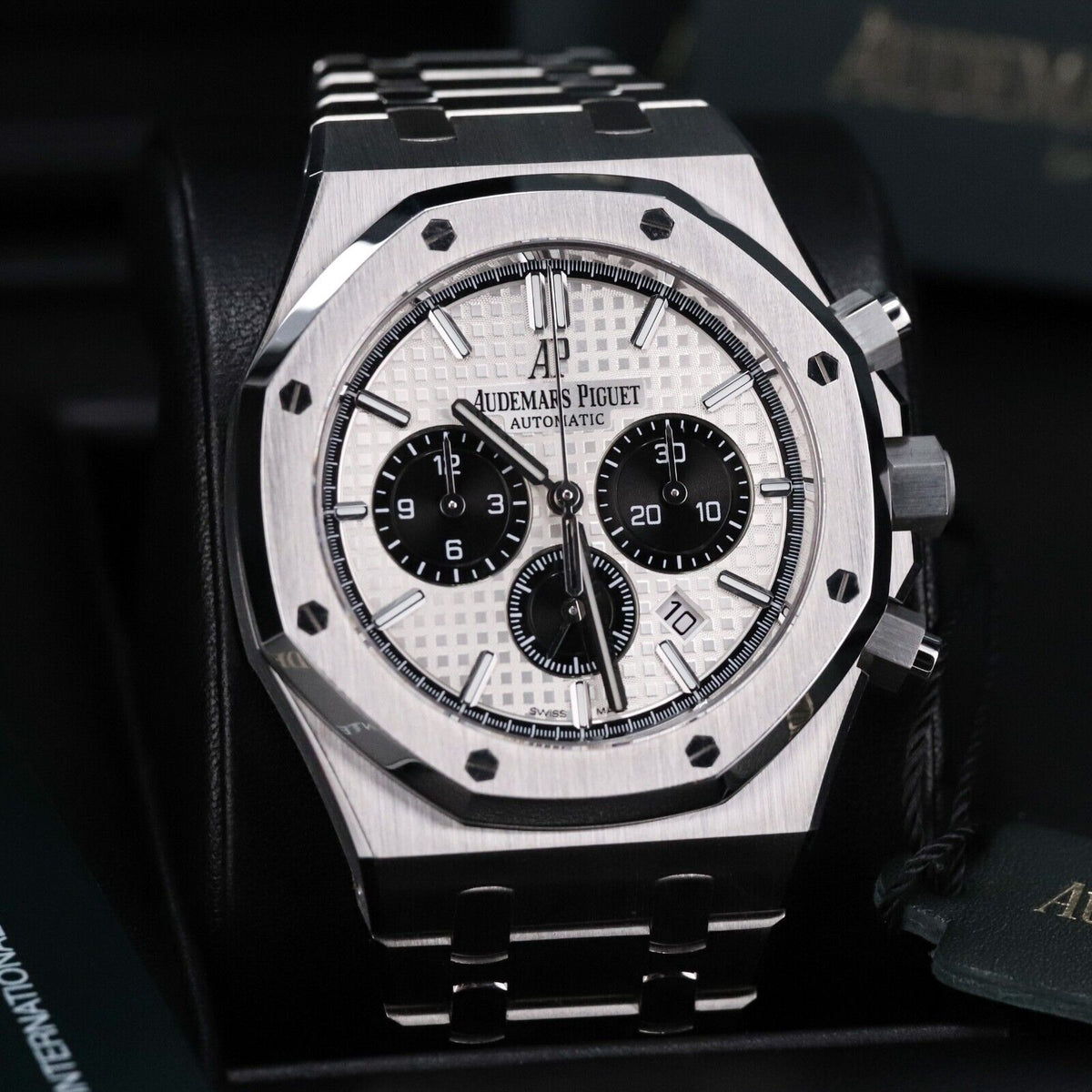 Audemars Piguet Royal Oak Chrono 41mm White Dial Black Steel Panda 26331ST