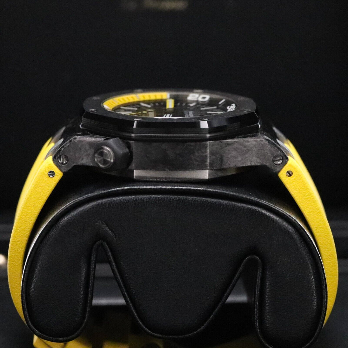 Audemars Piguet Royal Oak Offshore Diver 42mm Forged Carbon Yellow 15706AU MINT