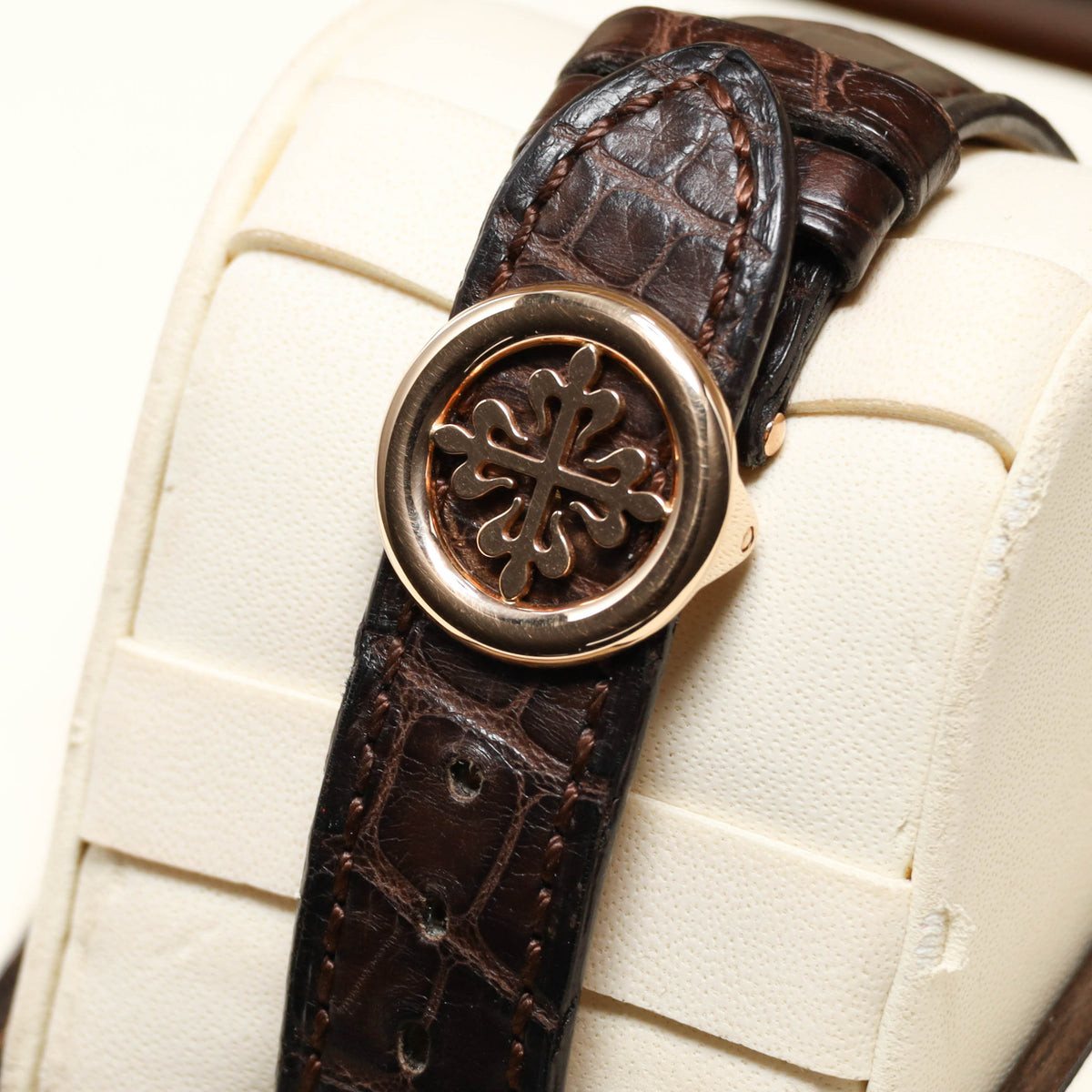 Patek Annual Calendar 2011 Complete 40.5mm 18k Rose Gold Silver White Dial 18k Rose Gold Bezel Brown Alligator Leather Strap 5960R-001