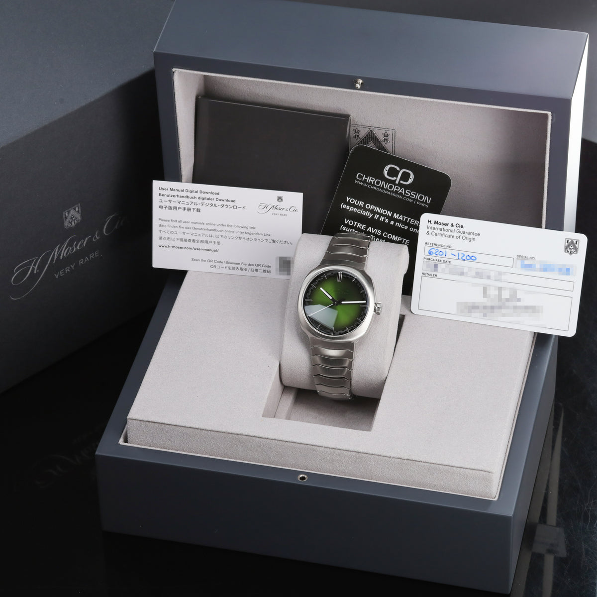 H Moser Streamliner 2025 Complete 40mm Stainless Steel Matrix Green Dial Stainless Steel Smooth Bezel Stainless Steel Integrated Bracelet with Folding Clasp  6201-1200