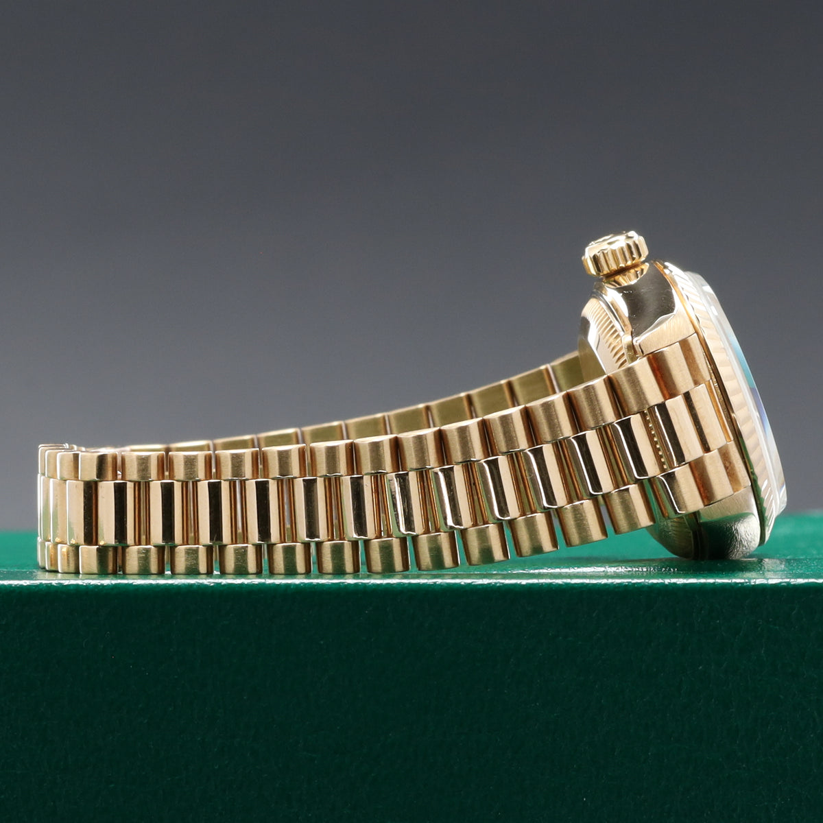 Rolex Datejust 26mm 18k Yellow Gold Case,Datejust Dial Yellow Gold Fluted Bezel 18k Yellow Gold Jubilee Bracelet 69178