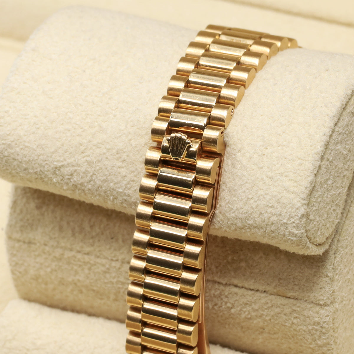 Rolex Datejust 26mm 18k Yellow Gold Case,Datejust Dial Yellow Gold Fluted Bezel 18k Yellow Gold Jubilee Bracelet 69178