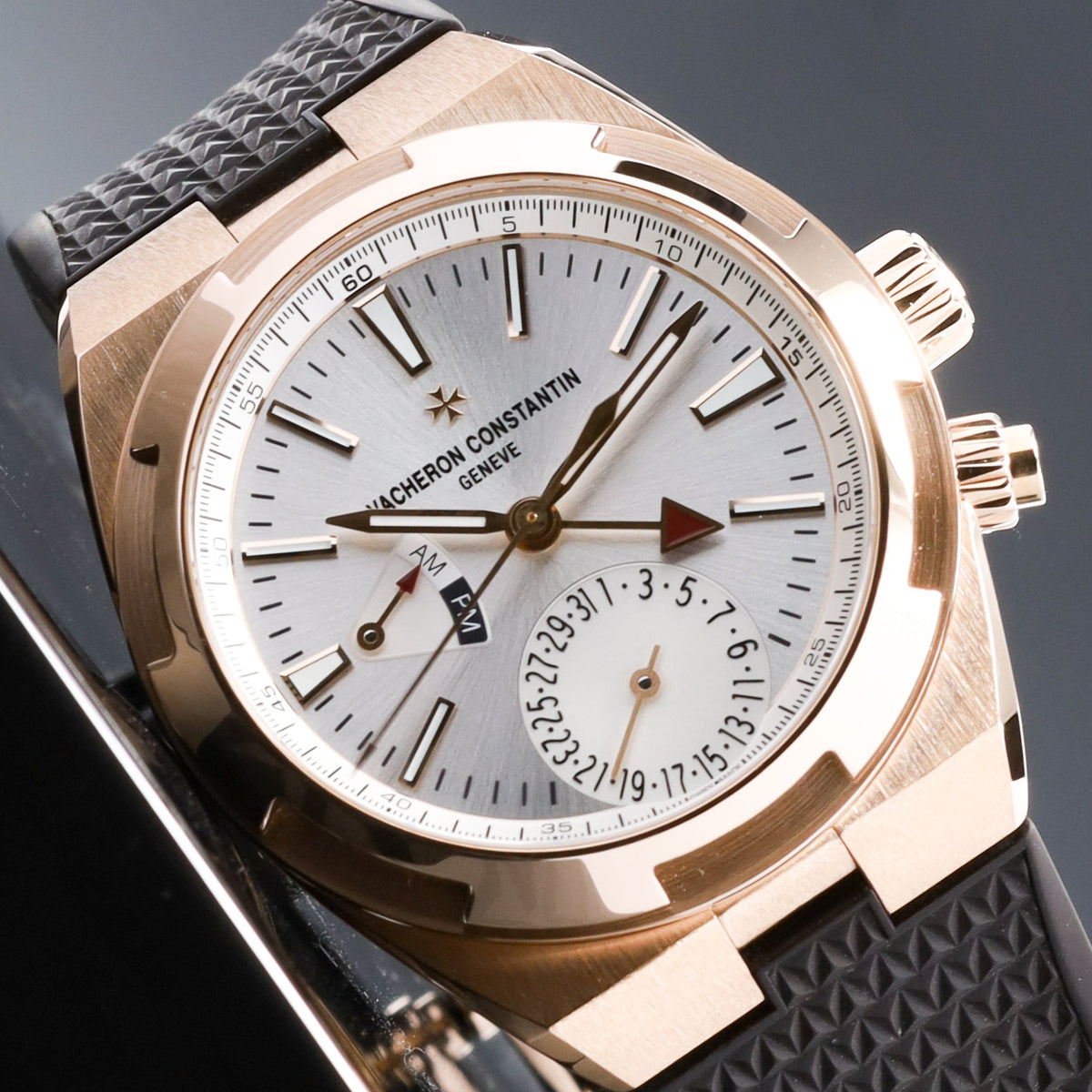 Vacheron Overseas 2020 Complete 42.5mm 18k Rose Gold Silver Sunburst Overseas Maltese Cross Inspired Bezel Black Rubber Strap 7900V